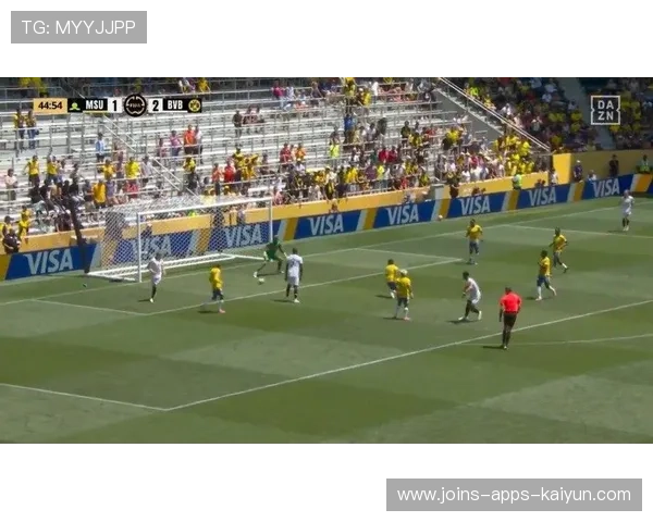 皇马贝林厄姆头球顶进破门 皇马贝林厄姆头球顶进破门